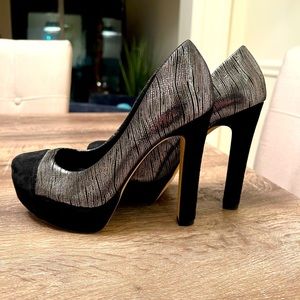 Vince Camuto “Jorgie” Heel - Size 6